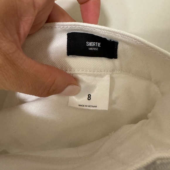 Express white denim shorts - Picture 4 of 4